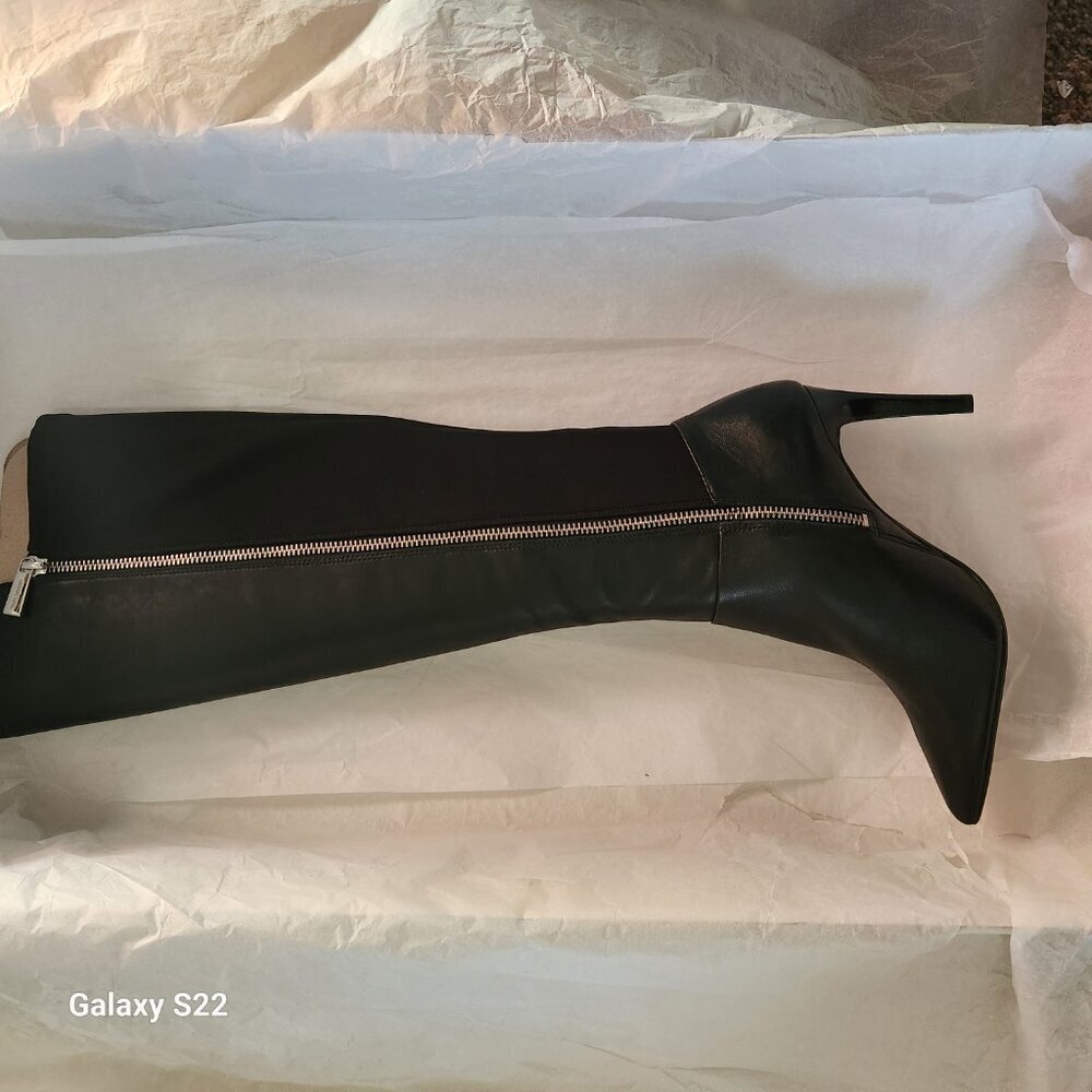 Michael Kors Women's Dorothy Flex Black Leather Boots Size 5M. NIB. - Picture 10 of 13